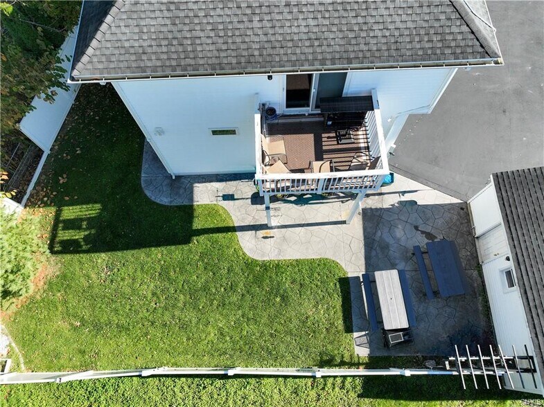 More Photos Of 337 N Peterboro St, Canastota Office Residential For Sale