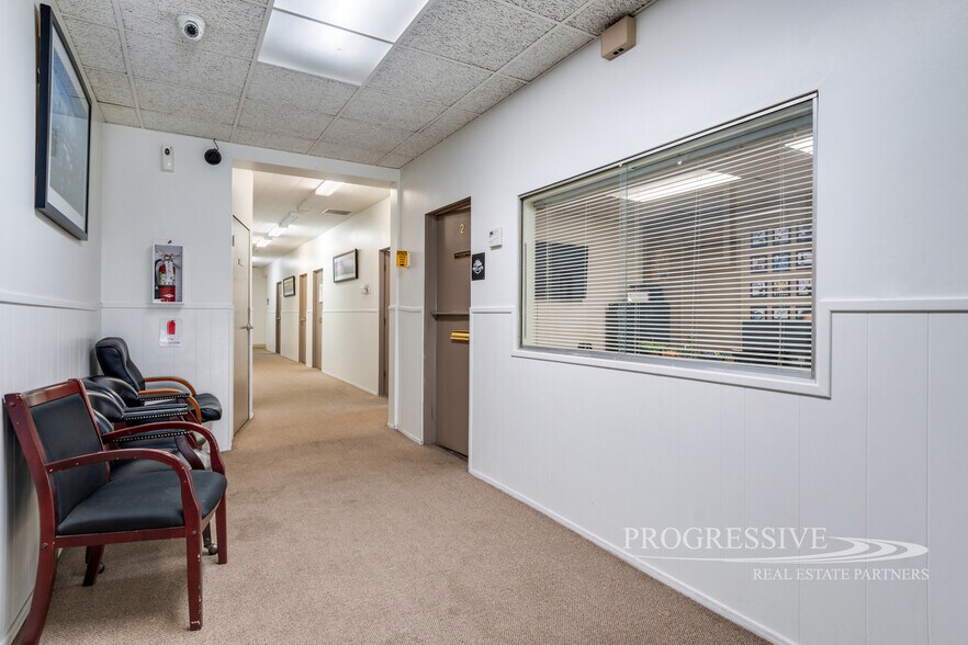 More Photos Of 219-231 S Riverside Ave, Rialto Storefront Retail Office For Lease