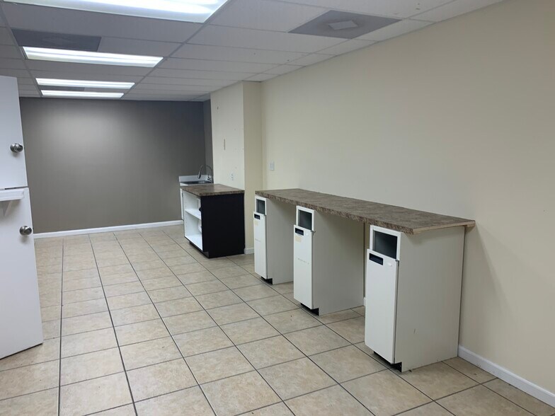 More Photos Of 3516 Enterprise Way, Green Cove Springs Warehouse For Lease