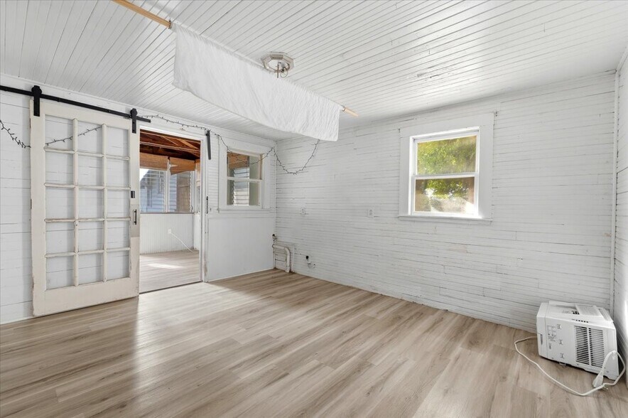 More Photos Of 506 Commonwealth Ave SW, Polk City Office Residential For Sale