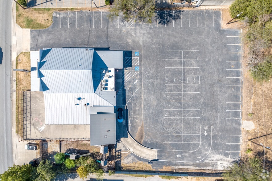 More Photos Of 13525 Wetmore Rd, San Antonio Restaurant For Lease