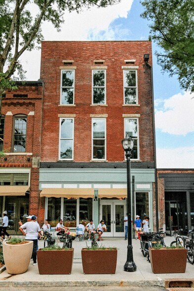 Primary Photo Of 98 SW Broad St, Atlanta Storefront For Lease