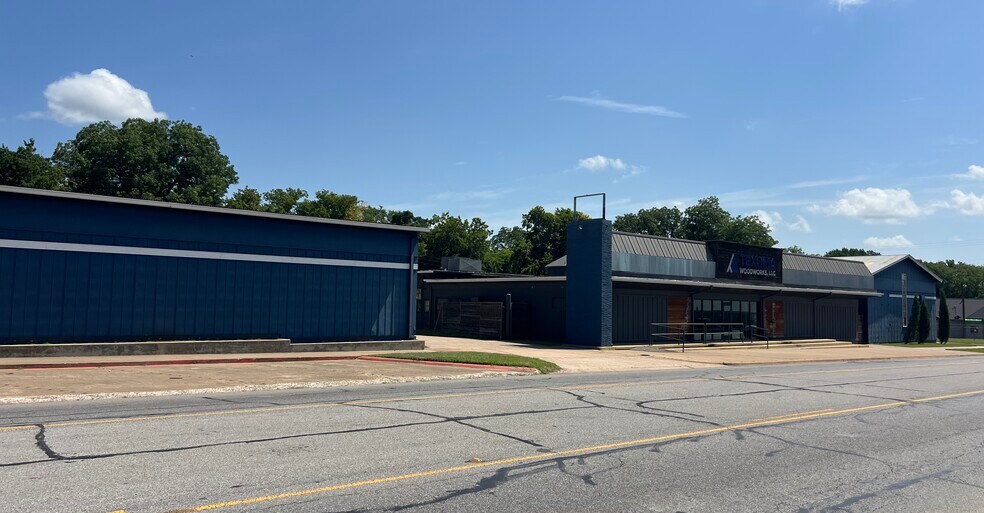 Primary Photo Of 1611 W Morton St, Denison Freestanding For Sale