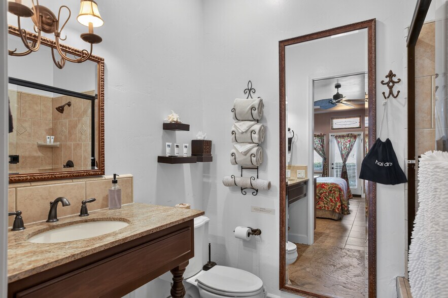 More Photos Of 95 S Ocean Ave, Cayucos Hospitality For Sale