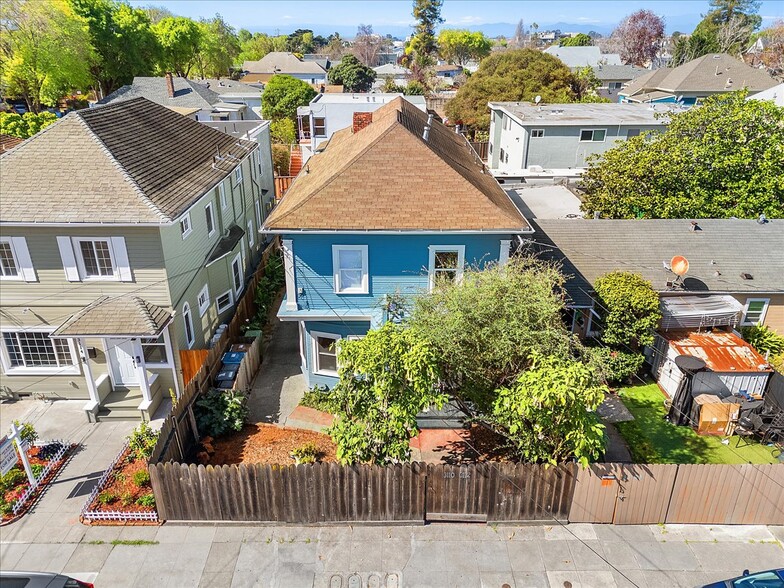 More Photos Of 3110 California St, Berkeley Multifamily For Sale
