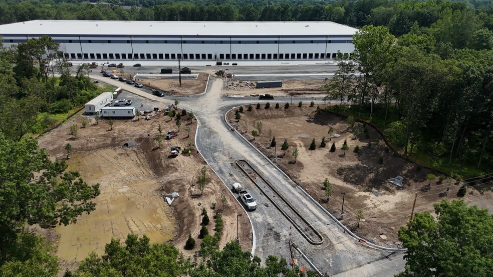 More Photos Of 120 Manunka Chunk Road, Belvidere Distribution For Lease