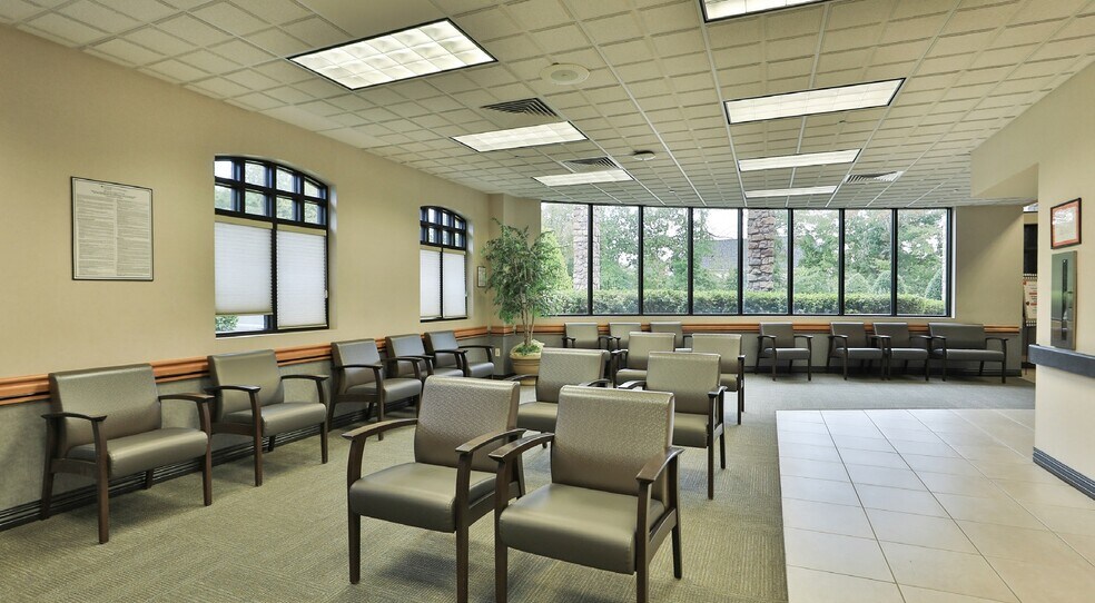 More Photos Of 601 Rockmead Dr, Kingwood Medical For Sale