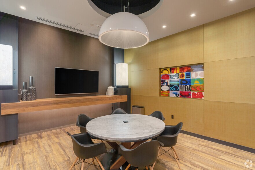 More Photos Of 1213 Walnut St, Philadelphia Apartments For Lease