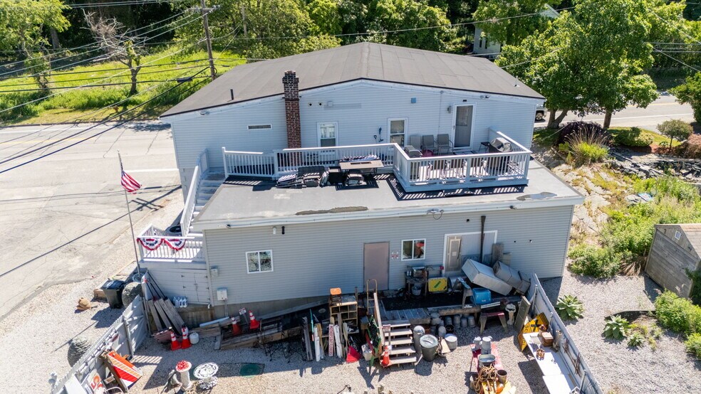 More Photos Of 1019 Main Rd, Tiverton Storefront For Sale