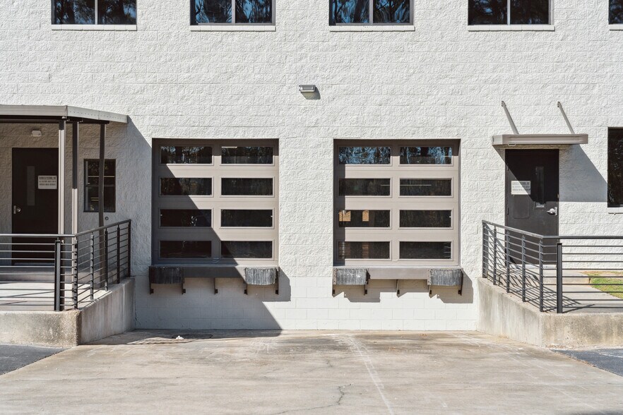 More Photos Of Port 26 | 2155 Eagle Drive, North Charleston Office For Lease