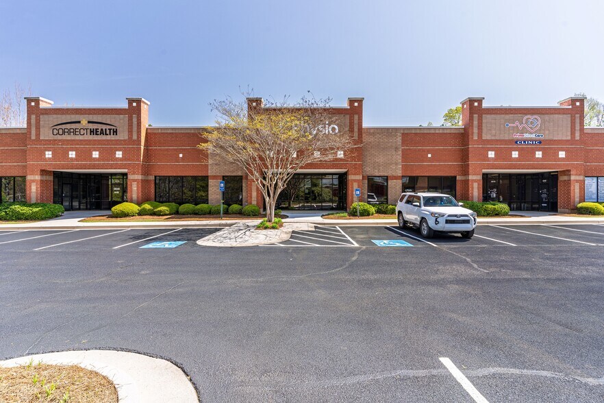 More Photos Of 9000 Peridot Pky, Stockbridge Unknown For Lease