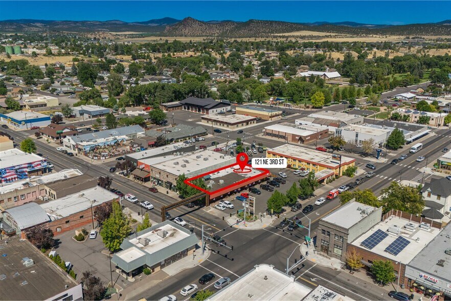 Primary Photo Of 121 NE 3rd St, Prineville Restaurant For Sale