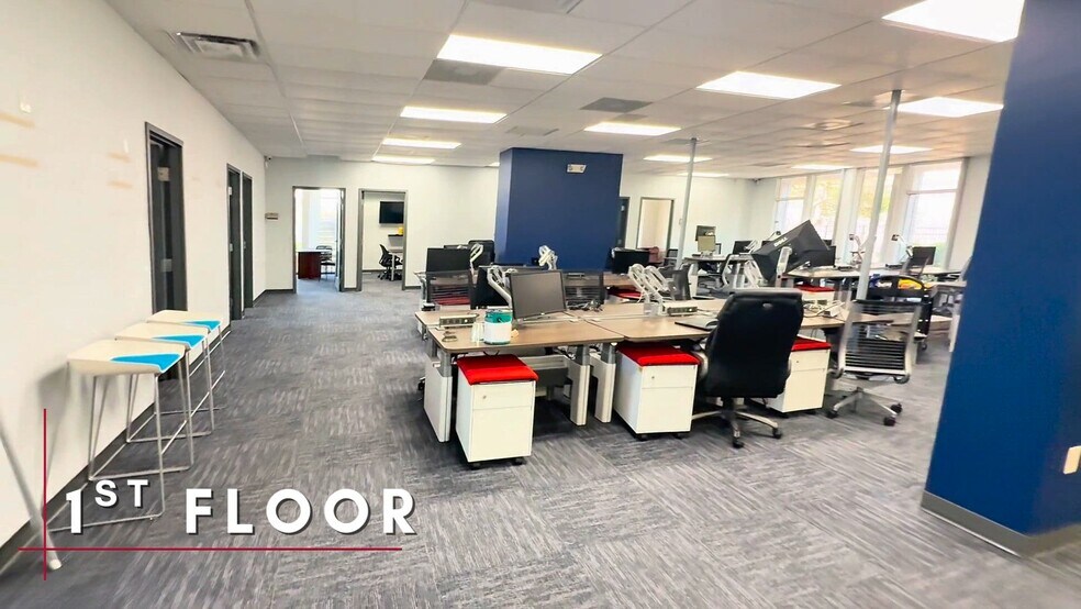 Primary Photo Of 5509 W Gray St, Tampa Office For Sale