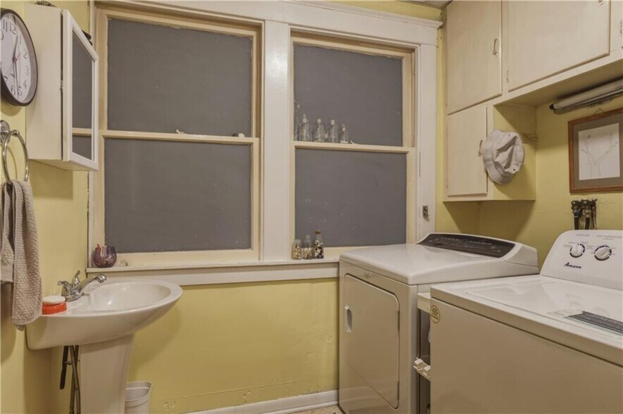 More Photos Of 1157 N Main St, Elmira Restaurant For Sale