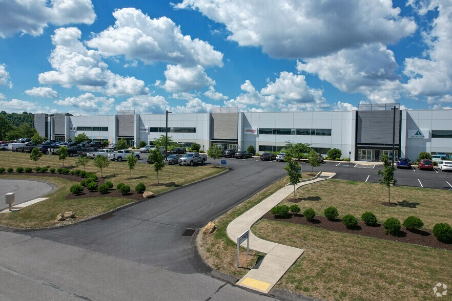 More Photos Of 110 S Campus Dr, Imperial Warehouse For Lease