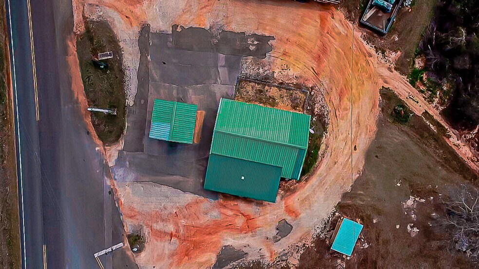 More Photos Of 2777 Hwy 83, Evergreen Service Station For Sale