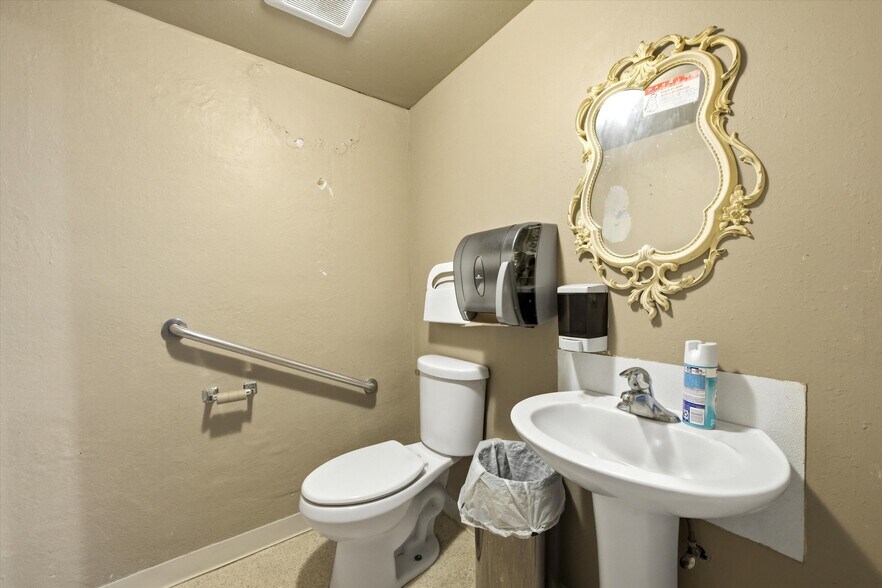 More Photos Of 602 7th St, Prosser Specialty For Sale