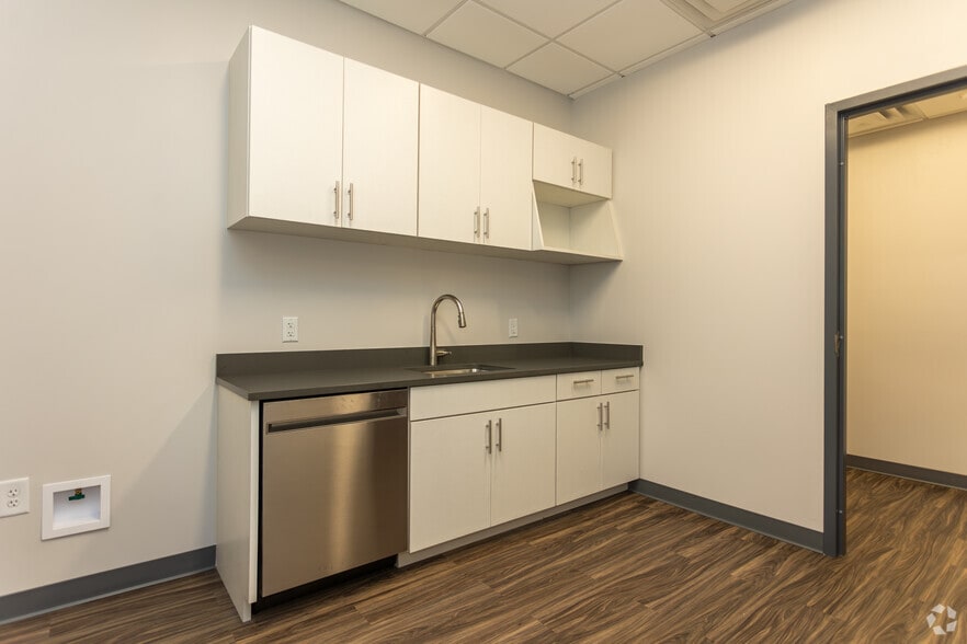 Photo of 4th Floor Ste 420