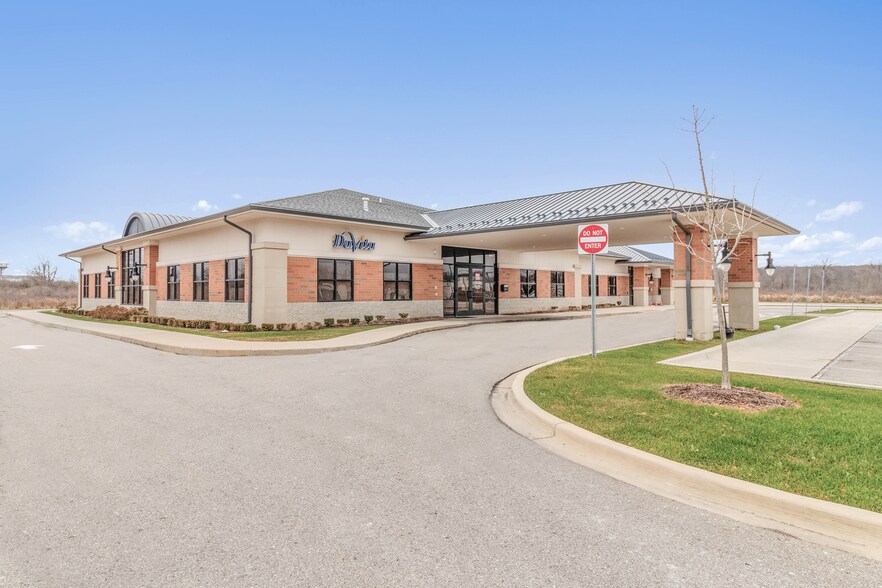 More Photos Of 4180 S Hospital Dr, East China Medical For Lease