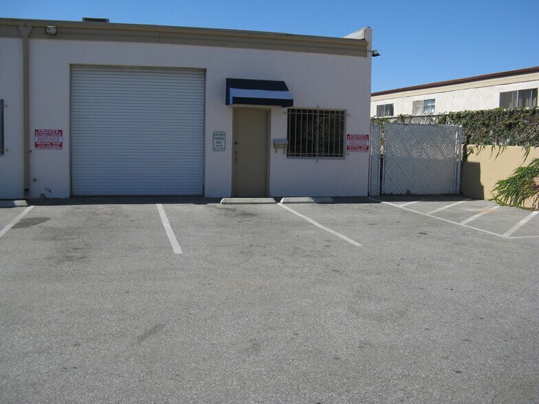 More Photos Of 2621 Pico Blvd, Santa Monica Storefront Retail Office For Lease