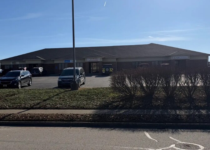 More Photos Of 203-215 Hunter Station Rd, Sellersburg Storefront Retail Office For Lease