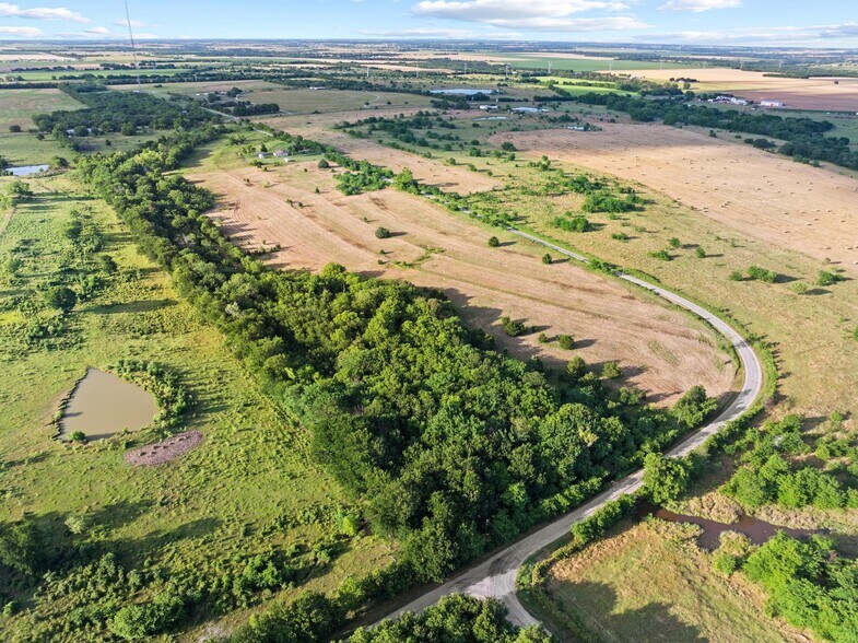 More Photos Of 24.95 acres McFarlin Road and FM 902, Collinsville Land For Sale