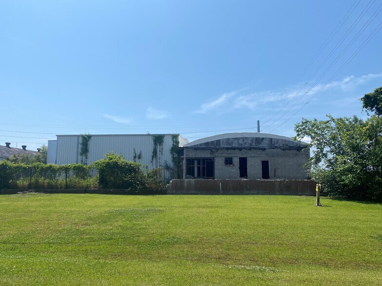 More Photos Of 1795 King Street Ext, North Charleston Warehouse For Sale