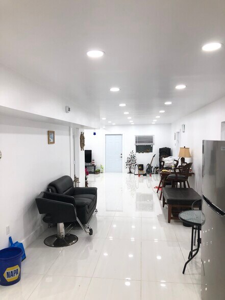 More Photos Of 5337-5401 Pembroke Rd, Hollywood Office Residential For Sale