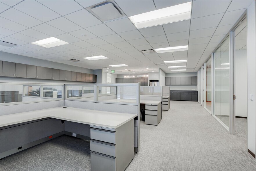 More Photos Of 19219 Katy Fwy, Houston Office For Lease