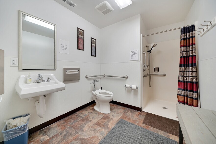 More Photos Of 711 S State Highway 49, Jackson Freestanding For Sale