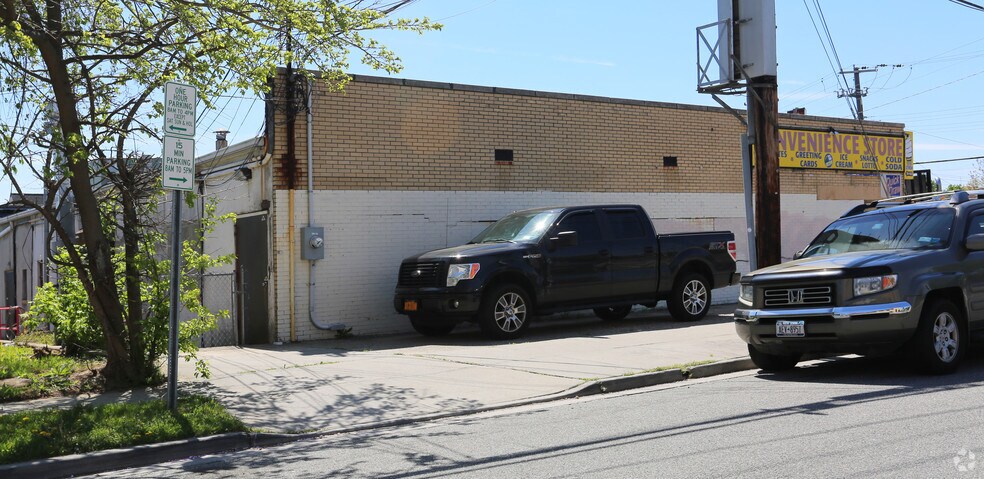 More Photos Of 751-753 Merrick Rd, Baldwin Storefront Retail Office For Lease