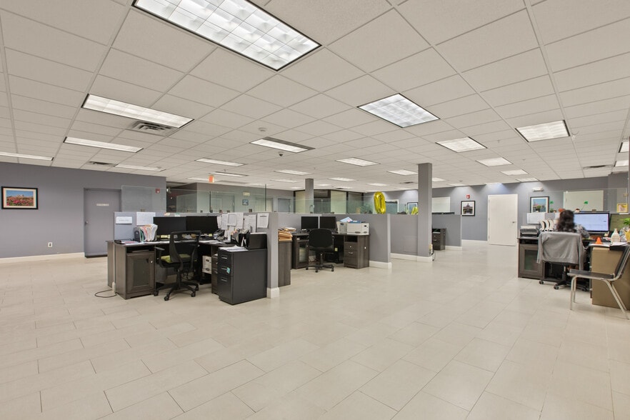 More Photos Of 111 Galway Pl, Teaneck Medical For Sale