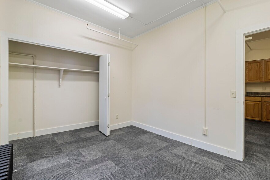 More Photos Of 40 E Main St, Canton Apartments For Sale