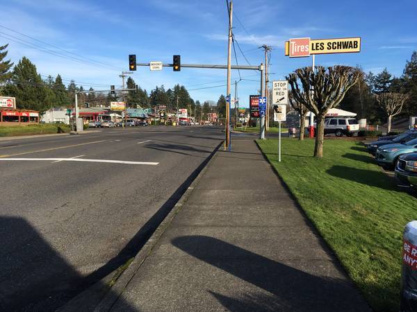 Primary Photo Of 10350 SW Canyon Rd, Beaverton Auto Dealership For Lease