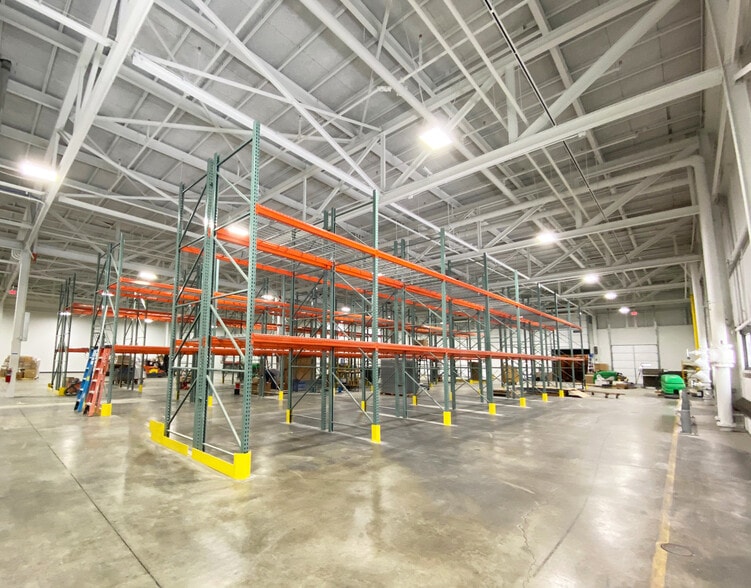 More Photos Of 1 American Rd, Brooklyn Distribution For Lease