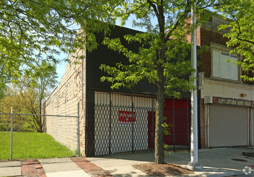 Primary Photo Of 14326-14332 E Jefferson Ave, Detroit Storefront For Sale