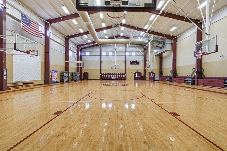 More Photos Of 221 E 12th Ave, Homestead Schools For Lease