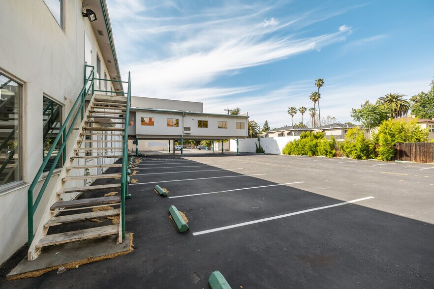 More Photos Of 480 N 1st St, San Jose Office For Sale