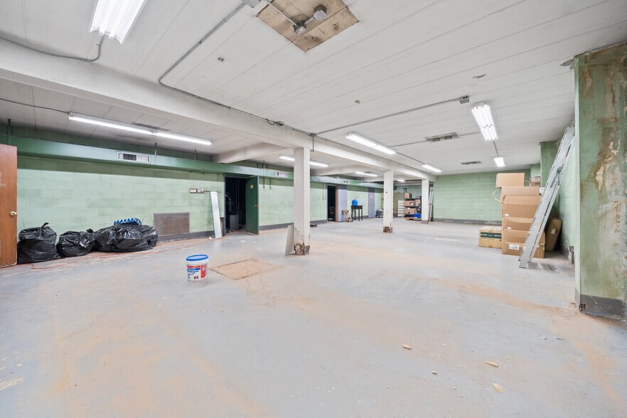 More Photos Of 861-863 Broadway, Bayonne General Retail For Sale