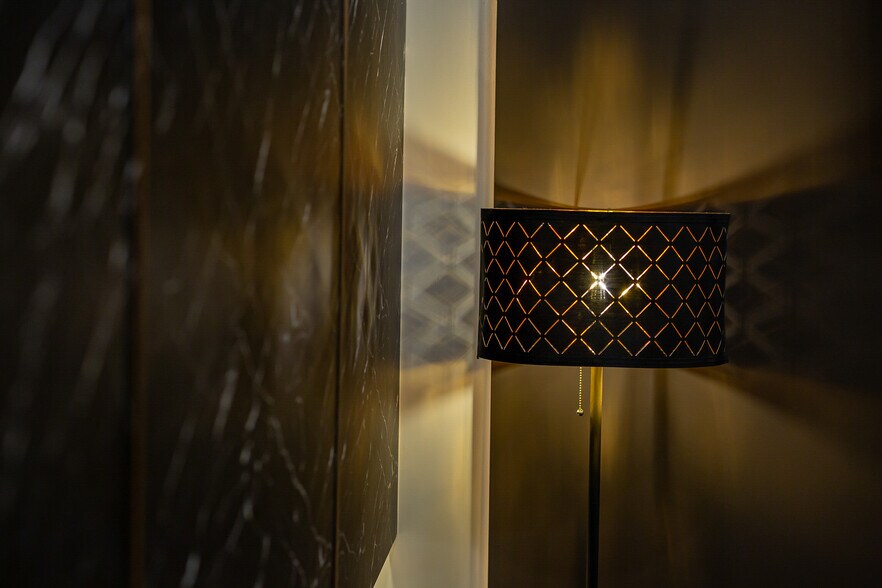 More Photos Of 3211 Beverly Blvd, Los Angeles General Retail For Sale