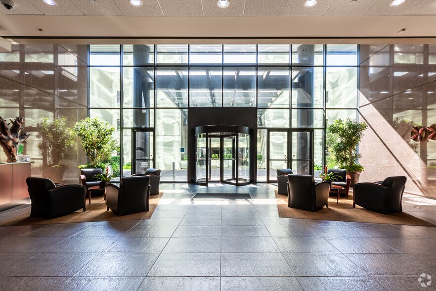 More Photos Of 5100 E Skelly Dr, Tulsa Office For Sale