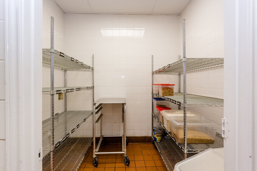 More Photos Of 15407 Highway 36, Needville Restaurant For Sale