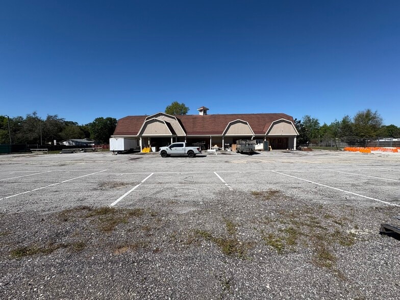 Primary Photo Of 9429 Old Lakeland Hwy, Dade City Freestanding For Sale