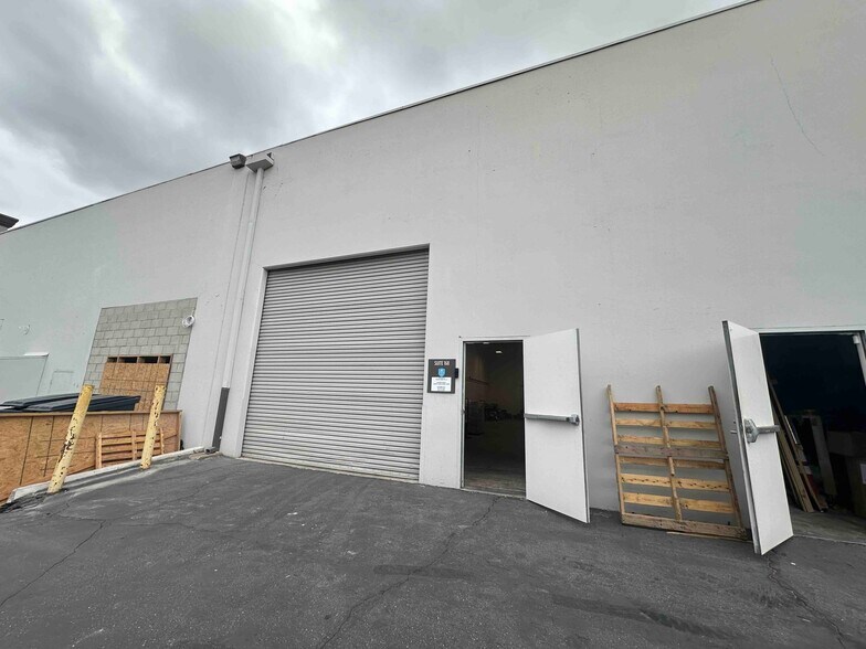 More Photos Of 340 Rancheros Dr, San Marcos Flex For Sale