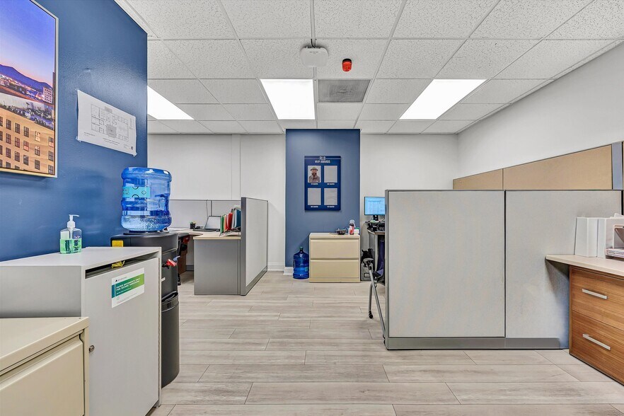More Photos Of 3922 Electric Rd, Roanoke Office For Lease