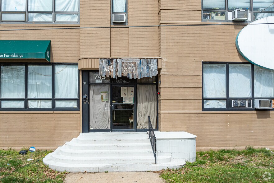 More Photos Of 745 Joyce Kilmer Ave, New Brunswick Warehouse For Sale