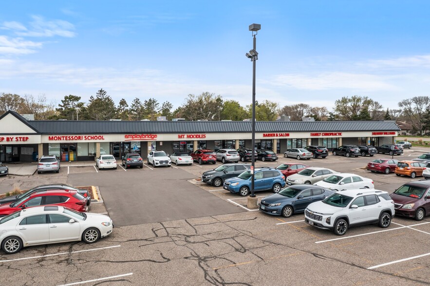 More Photos Of 8401-8471 W Broadway Ave, Brooklyn Park Unknown For Lease