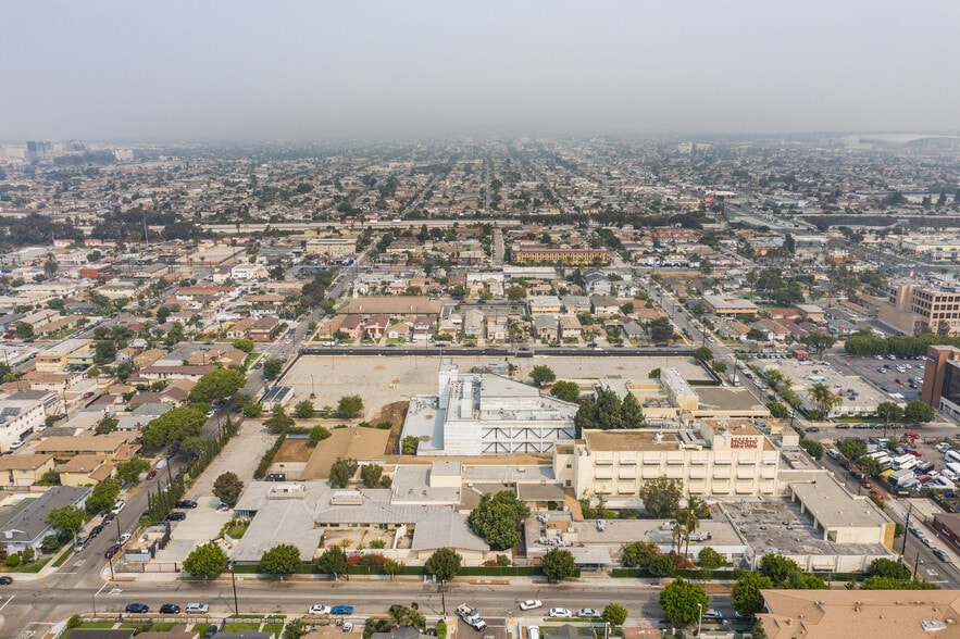 More Photos Of 4500 W 116th St, Hawthorne Hospital For Lease
