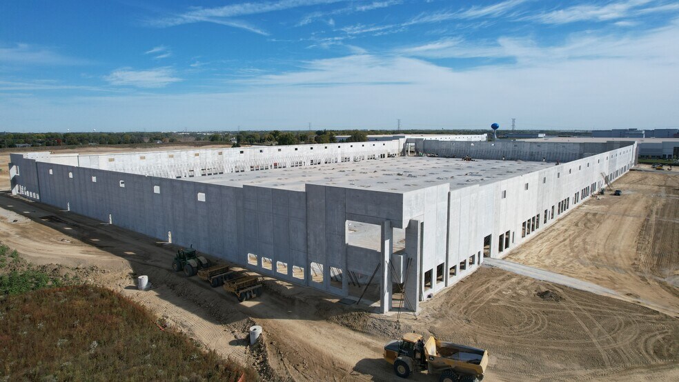 More Photos Of 9414 136th Ave, Kenosha Warehouse For Lease