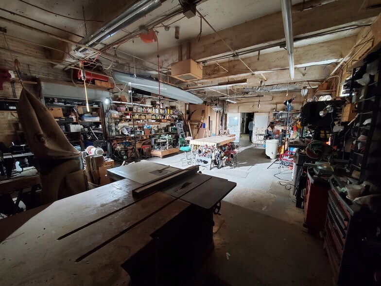 More Photos Of 71 Montrose Ave, Brooklyn Warehouse For Sale